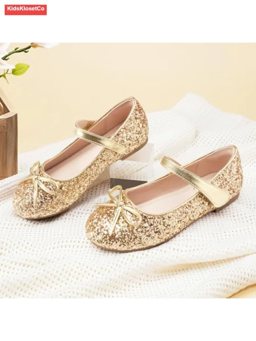 Girls Mary Jane Flats Dress Shoes Hook-and-Loop Cushioned Comfort